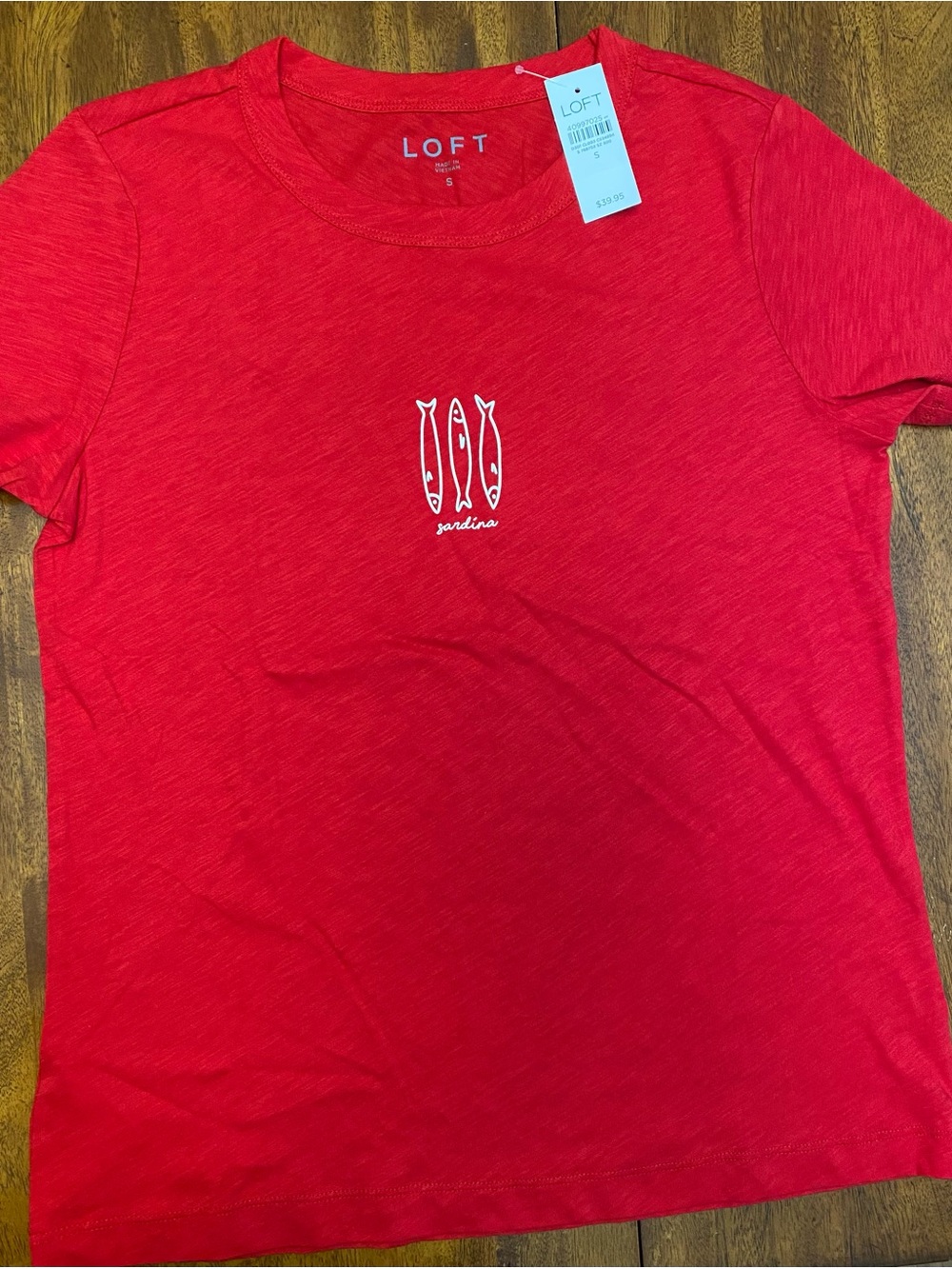 LOFT  Red Short Sleeve Tee saying “Sardina”